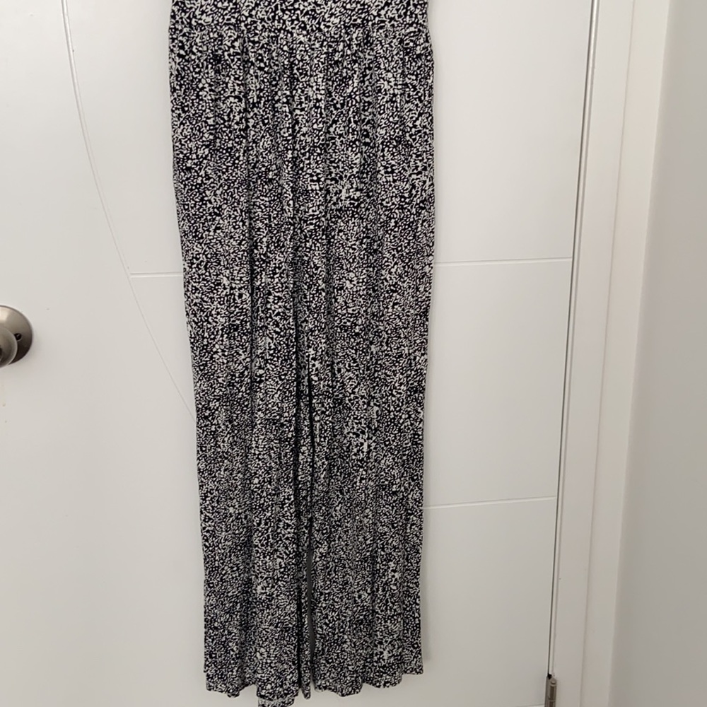 Printed Jumpsuit with Pockets - Picture 3 of 5